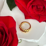 elle ring