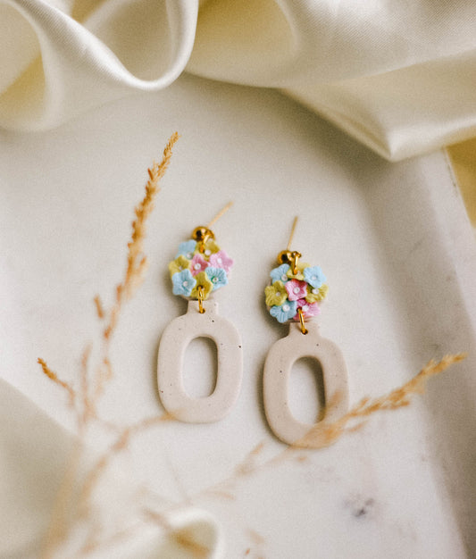 Fleurs Clay Flower Vase Earrings